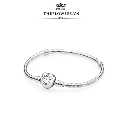 vong-tay-pandora-moments-silver-bracelet-with-pave-heart-clasp